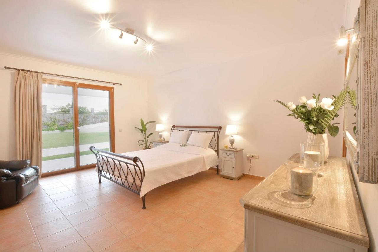 Sunlight Eros Villa Afra ภายนอก รูปภาพ