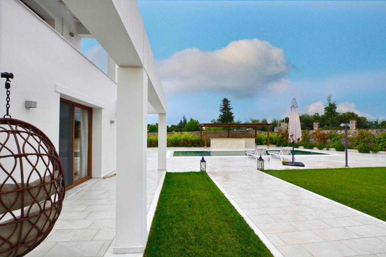 Sunlight Eros Villa Afra ภายนอก รูปภาพ
