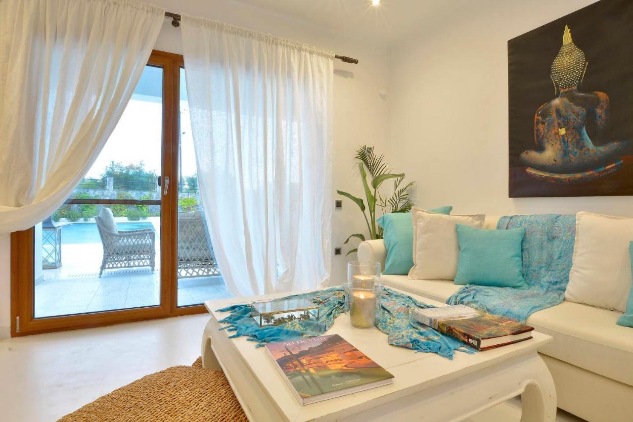 Sunlight Eros Villa Afra ภายนอก รูปภาพ