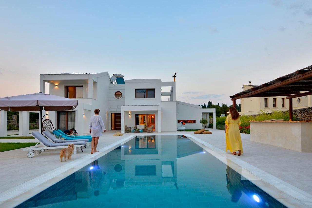 Sunlight Eros Villa Afra ภายนอก รูปภาพ